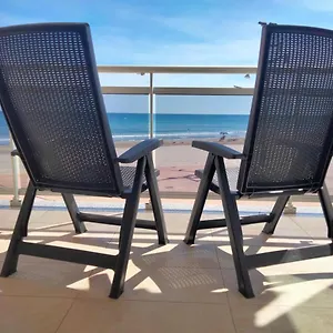 https://pineda-beach-1a-linea-de-mar-parking.top-hotels-tarragona.com